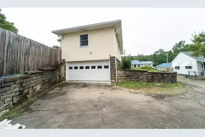 1008 Broad Street, Connellsville, PA 15425 - Photo 6