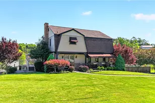 130 Grouse Dr, Elizabeth Twp/Boro, PA 15037 - Photo 2