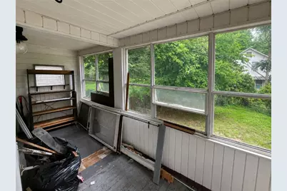 257 Thompson Ave, Donora, PA 15033 - Photo 16