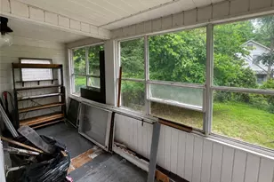 257 Thompson Ave, Donora, PA 15033 - Photo 16