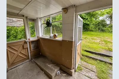 257 Thompson Ave, Donora, PA 15033 - Photo 18