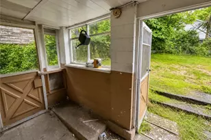 257 Thompson Ave, Donora, PA 15033 - Photo 18