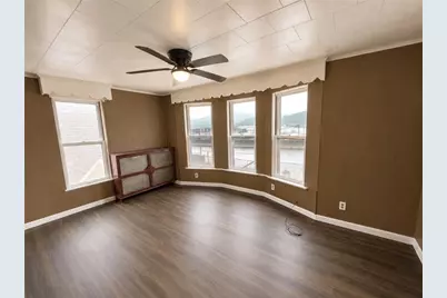 257 Thompson Ave, Donora, PA 15033 - Photo 4