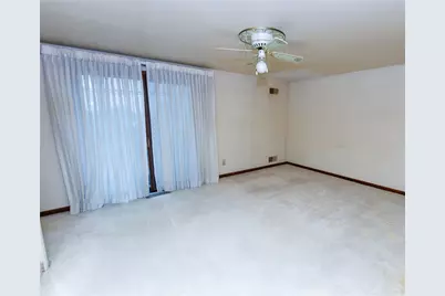2406 Old Elizabeth Rd, West Mifflin, PA 15122 - Photo 18