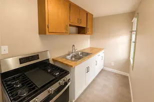 214 Thompson Ave, Donora, PA 15033 - Photo 16