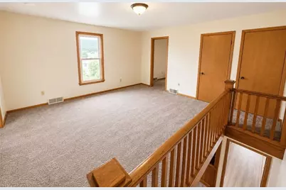 214 Thompson Ave, Donora, PA 15033 - Photo 10