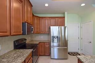 8021 Hinsdale Ln, South Fayette, PA 15057 - Photo 14