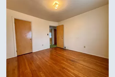 8321 E Van Buren Dr, Pittsburgh, PA 15237 - Photo 18