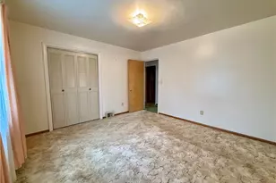 8321 E Van Buren Dr, Pittsburgh, PA 15237 - Photo 20
