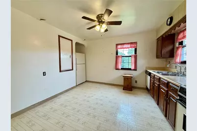 8321 E Van Buren Dr, Pittsburgh, PA 15237 - Photo 14