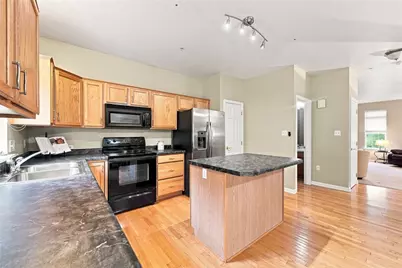 920 Royal Ct, Canonsburg, PA 15317 - Photo 6