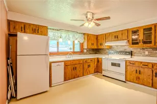 181 Firden Ln, Elizabeth Twp/Boro, PA 15037 - Photo 4