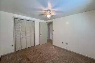 216 Pleasantview Dr, Ohioville, PA 15059 - Photo 20