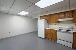 216 Pleasantview Dr, Ohioville, PA 15059 - Photo 10