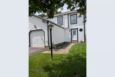 862 Sunset Circle, Cranberry Township, PA 16066 - Photo 2