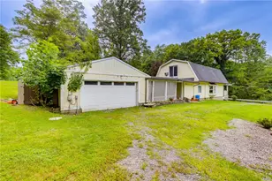 12 Rhodes Ave, Aleppo, PA 15143 - Photo 6