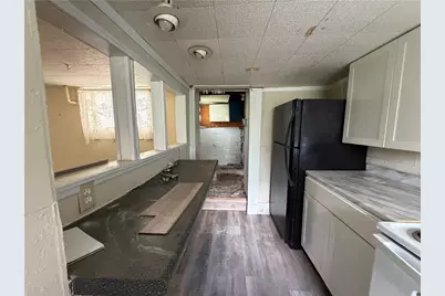 22 Virginia Ave, Fallowfield, PA 15022 - Photo 4