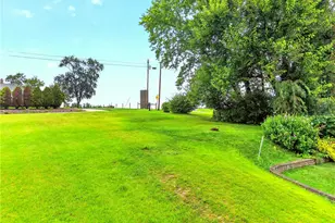 1215 Village Rd, Mount Pleasant Township, PA 15666 - Photo 8
