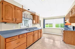 1215 Village Rd, Mount Pleasant Township, PA 15666 - Photo 24