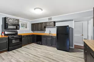 9 1/2 E Pitt St, Canonsburg, PA 15317 - Photo 4