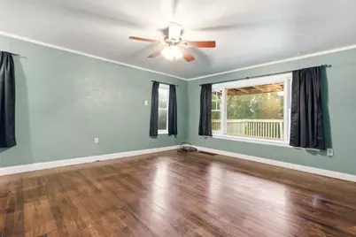 9 1/2 E Pitt St, Canonsburg, PA 15317 - Photo 10