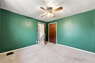 402 Franklin Ave, Vandergrift, PA 15690 - Photo 16