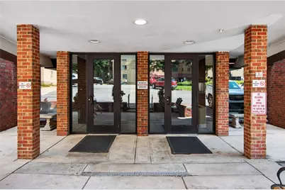 5 Bayard Rd #618, Pittsburgh, PA 15213 - Photo 2