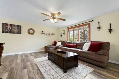 171 Sylvania Dr, South Park, PA 15236 - Photo 2