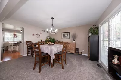 558 Foltz Dr, Pittsburgh, PA 15147 - Photo 10