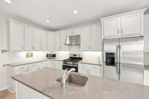 316 Ridge View Ct, West Deer, PA 15101 - Photo 8