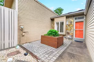 313 Vista Dr, Unity Township, PA 15601 - Photo 2