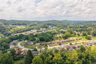 6347 Crestview Dr, South Park, PA 15129 - Photo 38