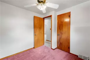 6347 Crestview Dr, South Park, PA 15129 - Photo 16