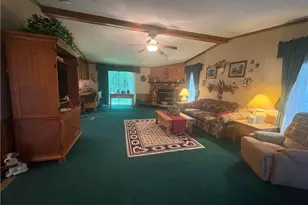 106 Painter Ln, Lancaster Township, PA 16037 - Photo 8