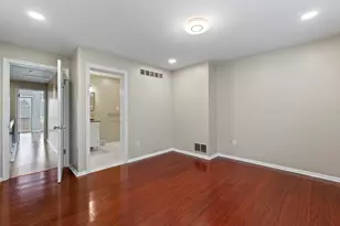 876 Fairways Dr, Oakmont, PA 15139 - Photo 18