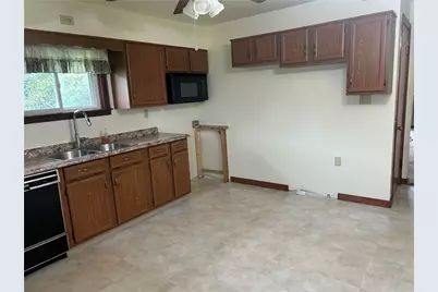 1416 Hawthorne St, Connellsville, PA 15425 - Photo 14