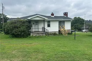 1416 Hawthorne St, Connellsville, PA 15425 - Photo 4