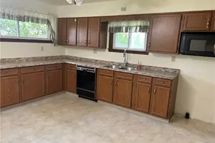 1416 Hawthorne St, Connellsville, PA 15425 - Photo 8