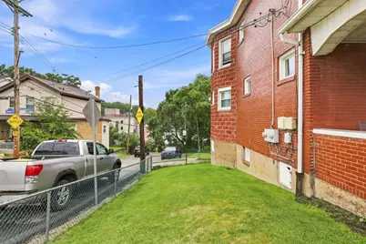 2690 Amman St, Pittsburgh, PA 15226 - Photo 18