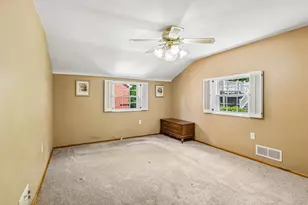 2727 Louisiana Ave, Pittsburgh, PA 15216 - Photo 16