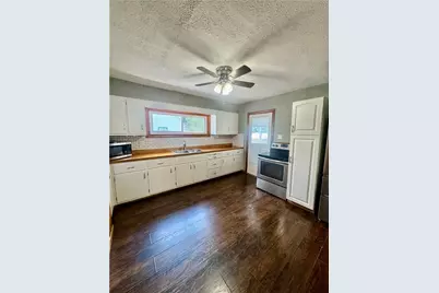 1537 Mount Pleasant Connell Rd, East Huntington, PA 15666 - Photo 2