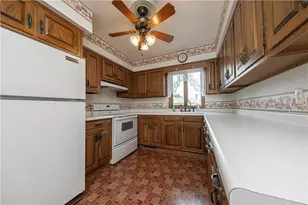 2433 Ridgewood Ct, Shenango Township, PA 16101 - Photo 12