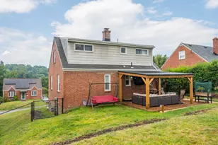 245 Lynn Dr, Pittsburgh, PA 15236 - Photo 2