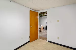 245 Lynn Dr, Pittsburgh, PA 15236 - Photo 36