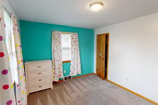104 W Rockenstein Ave, Twp of But SW, PA 16001 - Photo 4