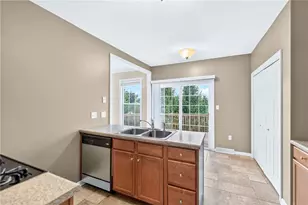 10555 Forest Hill Dr, Pittsburgh, PA 15090 - Photo 10