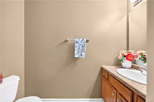 10555 Forest Hill Dr, Pittsburgh, PA 15090 - Photo 12