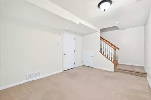 10555 Forest Hill Dr, Pittsburgh, PA 15090 - Photo 40