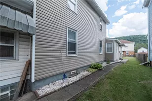 1912 4th Ave, Beaver Falls, PA 15010 - Photo 38