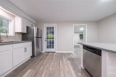 11690 Center St, Irwin, PA 15642 - Photo 2